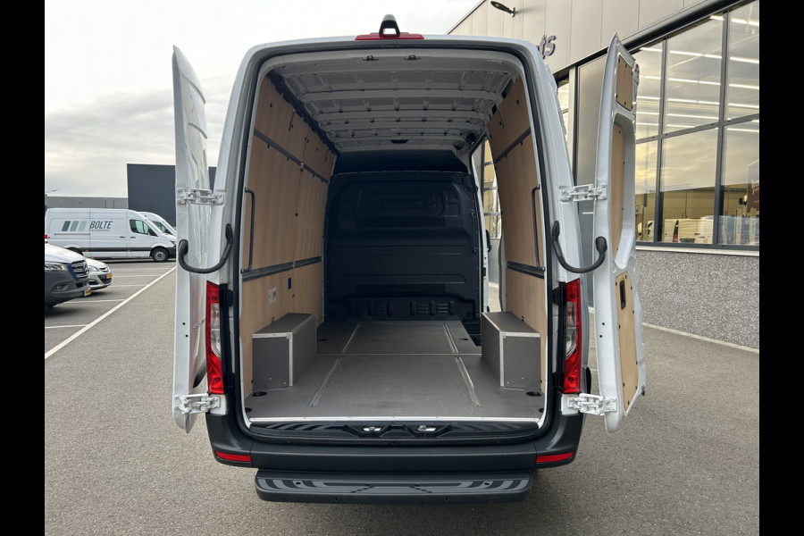 Mercedes-Benz Sprinter 317 CDI L2 H2 MBUX / 360 Camera / Navigatie / Parkeersensoren / Cruise control / Airco / 270 Graden achterdeuren