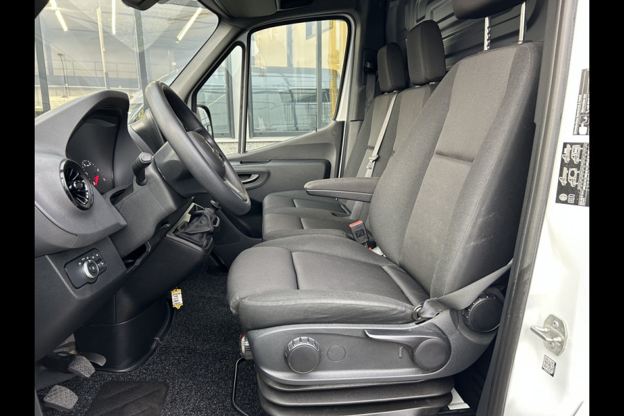 Mercedes-Benz Sprinter 317 CDI L2 H2 MBUX / 360 Camera / Navigatie / Parkeersensoren / Cruise control / Airco / 270 Graden achterdeuren