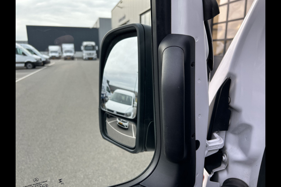 Mercedes-Benz Sprinter 317 CDI L2 H2 MBUX / 360 Camera / Navigatie / Parkeersensoren / Cruise control / Airco / 270 Graden achterdeuren