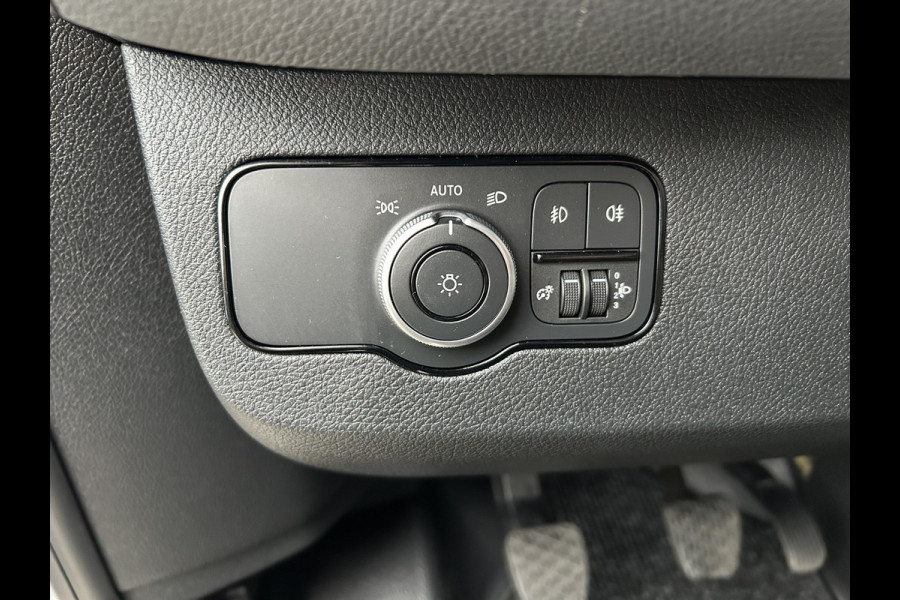 Mercedes-Benz Sprinter 317 CDI L2 H2 MBUX / 360 Camera / Navigatie / Parkeersensoren / Cruise control / Airco / 270 Graden achterdeuren