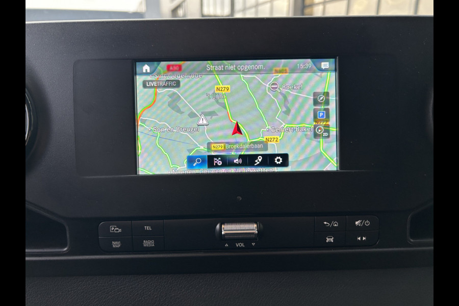 Mercedes-Benz Sprinter 317 CDI L2 H2 MBUX / 360 Camera / Navigatie / Parkeersensoren / Cruise control / Airco / 270 Graden achterdeuren