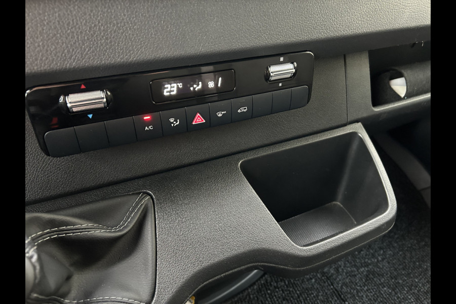 Mercedes-Benz Sprinter 317 CDI L2 H2 MBUX / 360 Camera / Navigatie / Parkeersensoren / Cruise control / Airco / 270 Graden achterdeuren