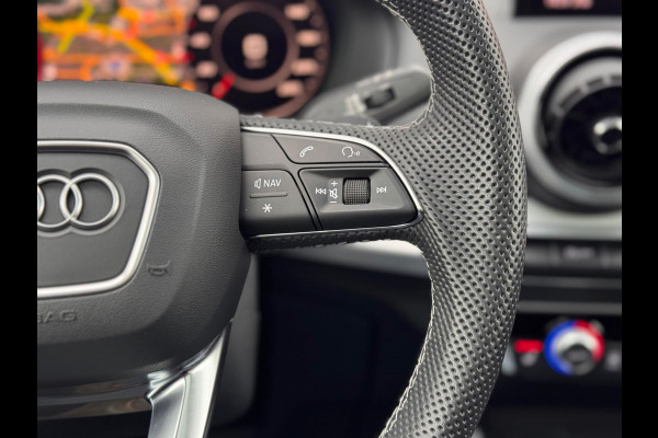 Audi Q2 35 TFSI 3x S-Line Pano/Virtual/Keyless/Camera