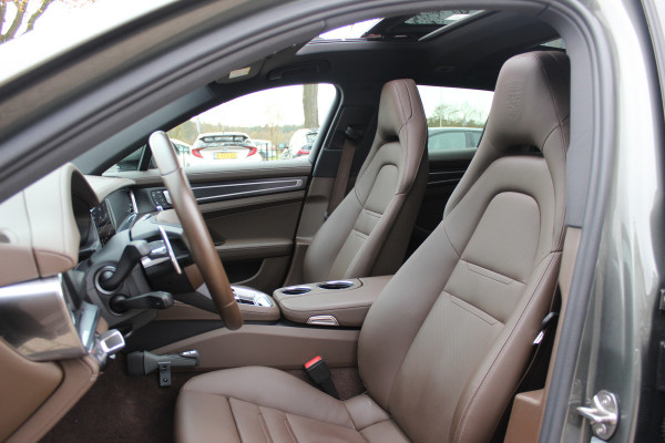 Porsche Panamera Sport Turismo 2.9 4 E-Hybrid Platinum Edition / Panoramadak / 360Camera / Head-up / Luchtvering / Matrix LED / Softclose / Bose / Keyless / 21'' / Sportuitlaat / Sportdesign+Chrono / Stuurverwarming / Stoelverwarming 4x / Stoelmassage /