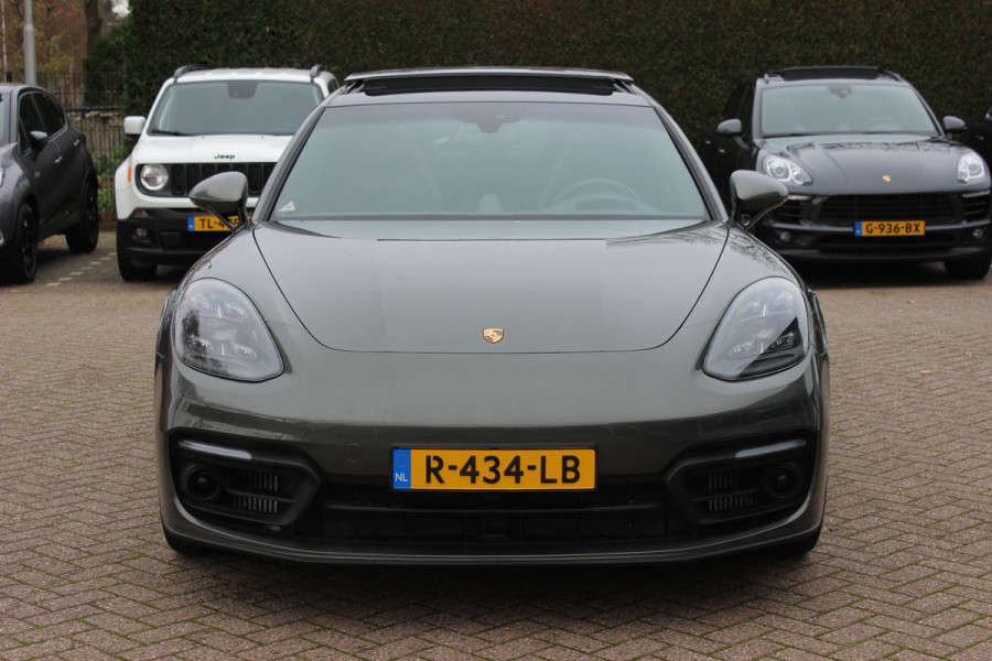 Porsche Panamera Sport Turismo 2.9 4 E-Hybrid Platinum Edition / Panoramadak / 360Camera / Head-up / Luchtvering / Matrix LED / Softclose / Bose / Keyless / 21'' / Sportuitlaat / Sportdesign+Chrono / Stuurverwarming / Stoelverwarming 4x / Stoelmassage /