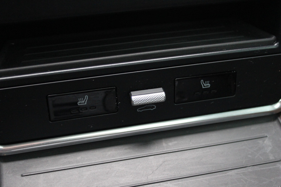 Porsche Panamera Sport Turismo 2.9 4 E-Hybrid Platinum Edition / Panoramadak / 360Camera / Head-up / Luchtvering / Matrix LED / Softclose / Bose / Keyless / 21'' / Sportuitlaat / Sportdesign+Chrono / Stuurverwarming / Stoelverwarming 4x / Stoelmassage /