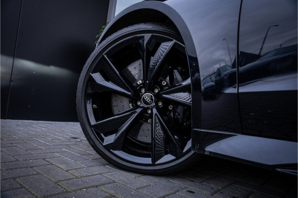 Audi RS7 Sportback 4.0 TFSI quattro - Keramisch | Panorama | B&O | Stoelkoeling | Memory | 360 Camera
