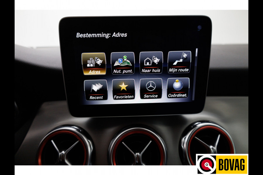 Mercedes-Benz GLA 180 Buss.Sol. AMG Automaat | Trekhaak | Led | Stoelverw. | Navigatie | Climate control | All season banden, Keyless entry/start, Electrische achterklep