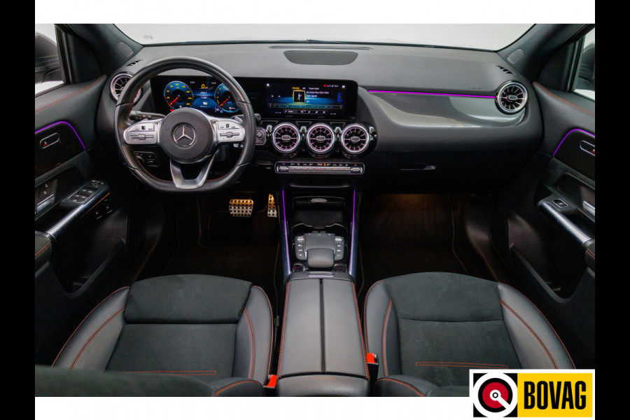 Mercedes-Benz GLA 250 e AMG Line automaat | Panoramadak | Wegklapbare Trekhaak | Adaptive Cruise Elektrische achterklep, Stoelverwarming, Camera, Sfeerverlichting, Navigatie