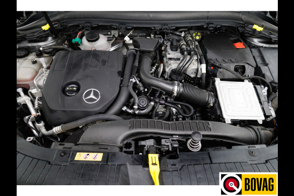 Mercedes-Benz GLA 250 e AMG Line automaat | Panoramadak | Wegklapbare Trekhaak | Adaptive Cruise Elektrische achterklep, Stoelverwarming, Camera, Sfeerverlichting, Navigatie