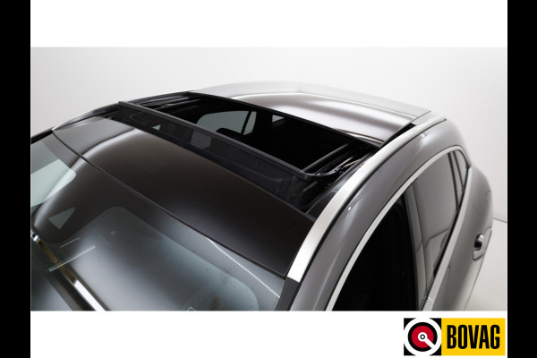 Mercedes-Benz GLA 250 e AMG Line automaat | Panoramadak | Wegklapbare Trekhaak | Adaptive Cruise Elektrische achterklep, Stoelverwarming, Camera, Sfeerverlichting, Navigatie