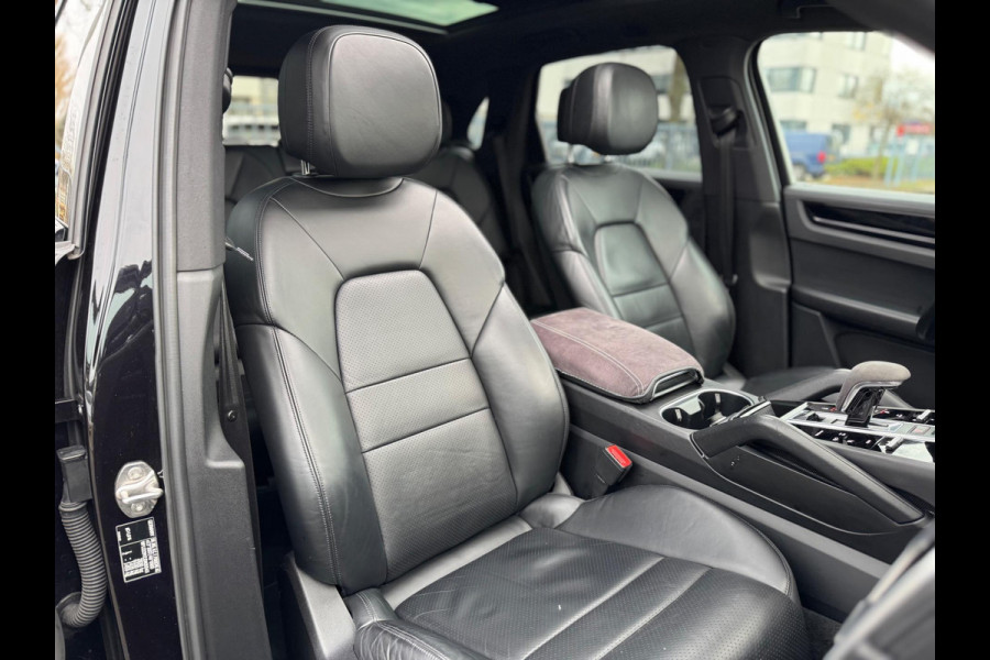Porsche Cayenne 3.0 340PK Panorama 360 Camera Led Navi Dealer OH