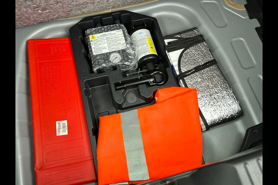 Toyota Aygo X 1.0 VVT-i MT Play Airco Navi Carplay PDC + Camera Achter Cruise Control