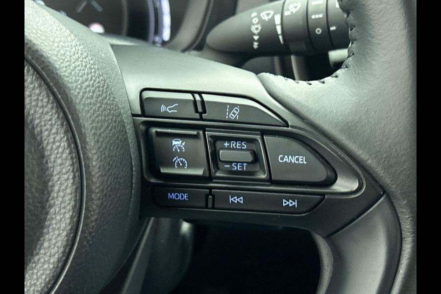 Toyota Aygo X 1.0 VVT-i MT Play Airco Navi Carplay PDC + Camera Achter Cruise Control