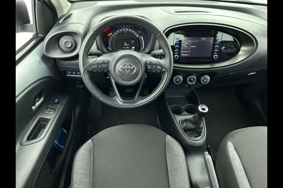 Toyota Aygo X 1.0 VVT-i MT Play Airco Navi Carplay PDC + Camera Achter Cruise Control