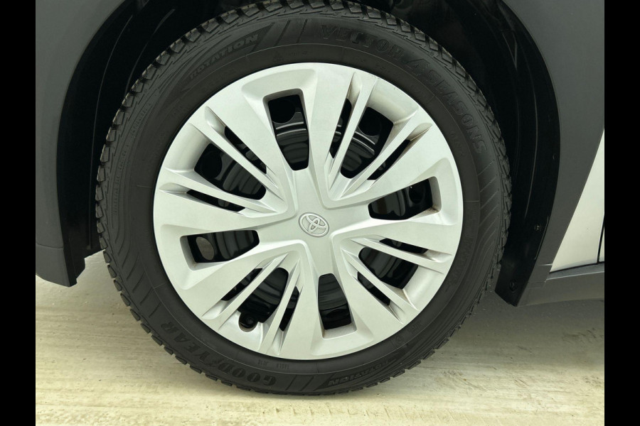 Toyota Aygo X 1.0 VVT-i MT Play Airco Navi Carplay PDC + Camera Achter Cruise Control