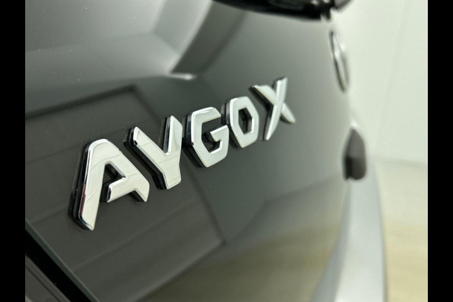 Toyota Aygo X 1.0 VVT-i MT Play Airco Navi Carplay PDC + Camera Achter Cruise Control