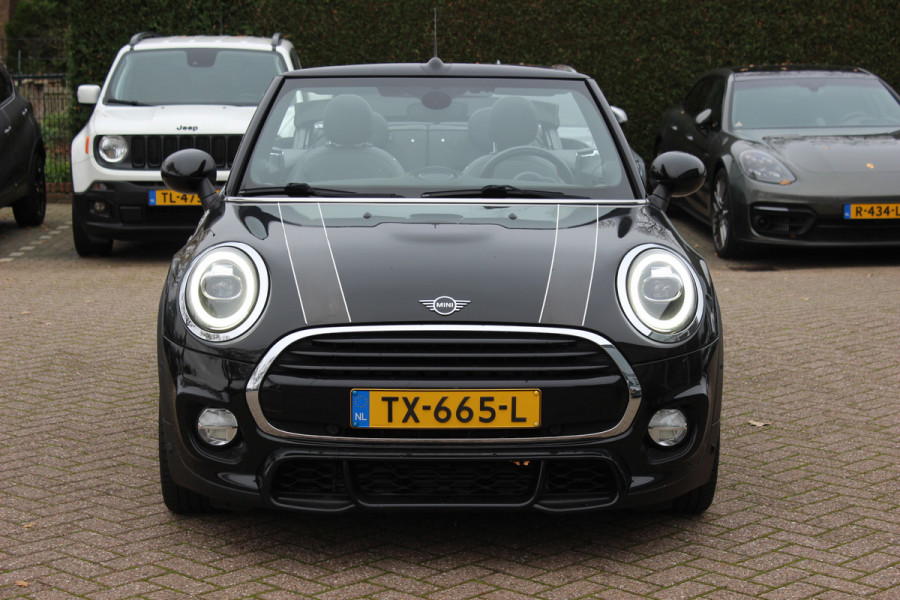 MINI Cabrio 1.5 Cooper / JCW Package / Leder / CarPlay / 18'' / Keyless / Navigatie / Stoelverwarming / Windscherm / Cruise Control