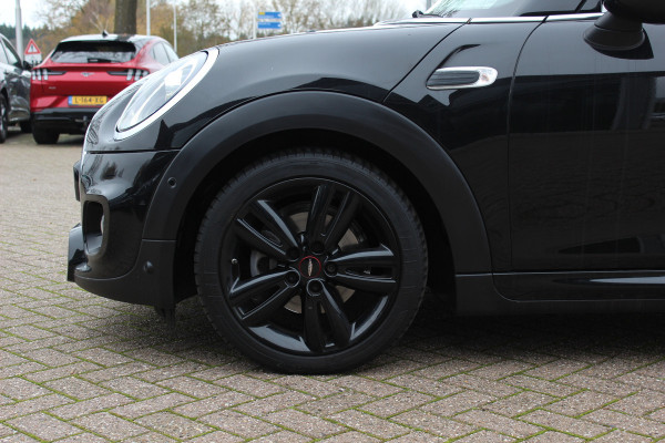 MINI Cabrio 1.5 Cooper / JCW Package / Leder / CarPlay / 18'' / Keyless / Navigatie / Stoelverwarming / Windscherm / Cruise Control