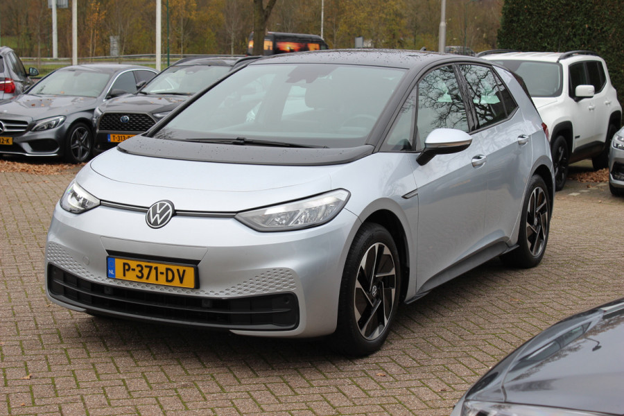 Volkswagen ID.3 Pure 45 kWh / SoH 92.6% / CarPlay / Parkeerhulp V+A / 18'' / Stuur+Stoelverwarming / DAB / ACC / Warmtepomp