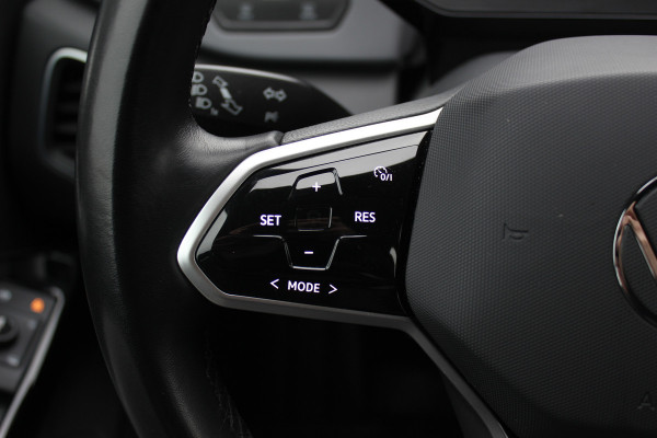 Volkswagen ID.3 Pure 45 kWh / SoH 92.6% / CarPlay / Parkeerhulp V+A / 18'' / Stuur+Stoelverwarming / DAB / ACC / Warmtepomp