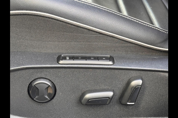 Volkswagen Golf 1.4 eHybrid GTE Pano/Leer/HuD/Camera/Matrix