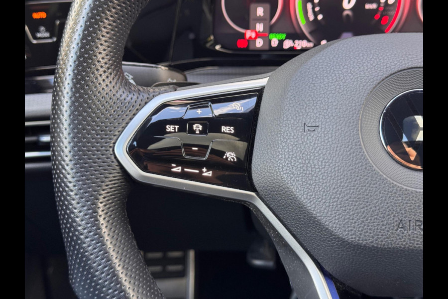 Volkswagen Golf 1.4 eHybrid GTE Pano/Leer/HuD/Camera/Matrix