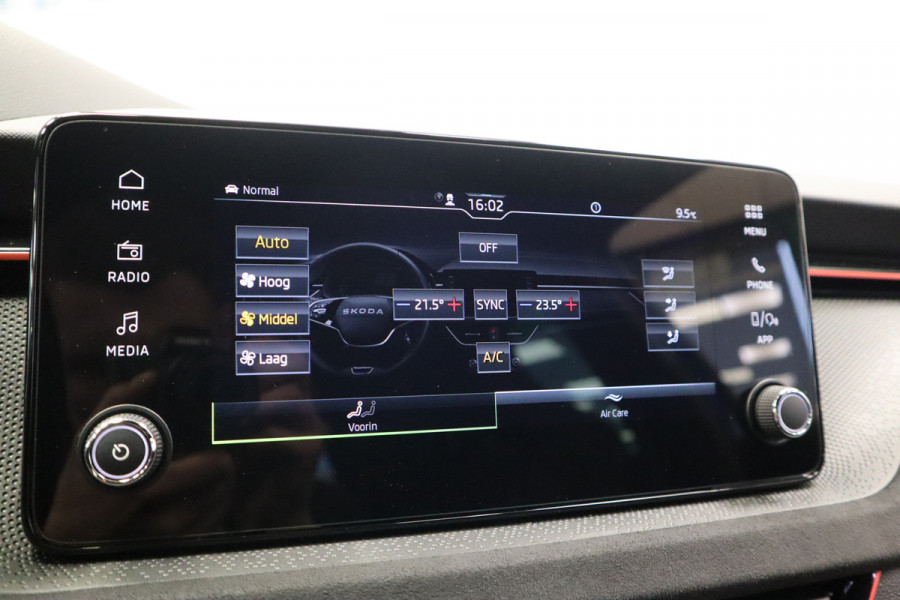 Škoda Kamiq 1.5 TSI ACT Sport Business Full-led CruiseControl 18'lmv 24 maanden garantie mogelijk (*vraag naar de voorwaarden)