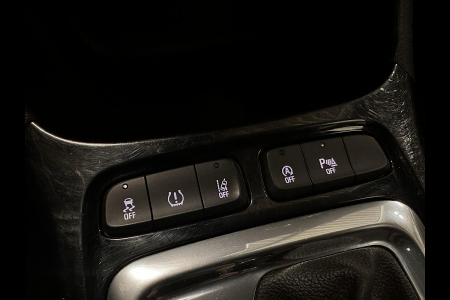 Opel Crossland X 1.2 Turbo Innovation Automaat Trekhaak Navigatie Apple Carplay/Android Auto Camera Parkeersensoren Cruise Control Stoel-en stuurverwarming Climate Control Lichtmetalen velgen Getinte ramen