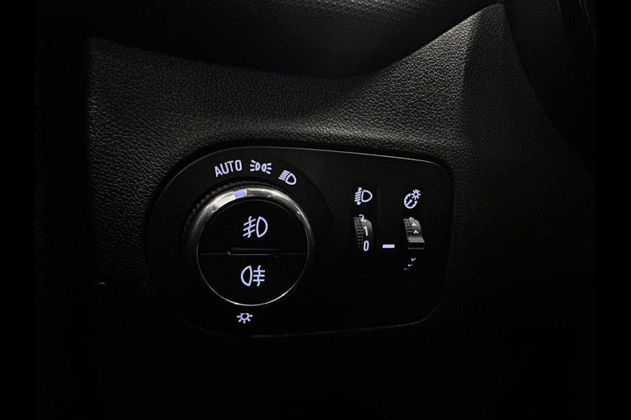 Opel Crossland X 1.2 Turbo Innovation Automaat Trekhaak Navigatie Apple Carplay/Android Auto Camera Parkeersensoren Cruise Control Stoel-en stuurverwarming Climate Control Lichtmetalen velgen Getinte ramen