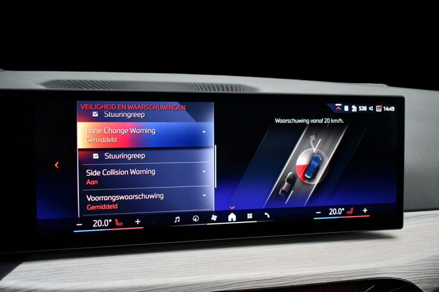 BMW 3 Serie Touring 330e M-Sport LCI-2 Pano Trekh ACC H/K 360 HUD 19inch