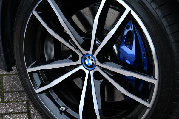 BMW 3 Serie Touring 330e M-Sport LCI-2 Pano Trekh ACC H/K 360 HUD 19inch