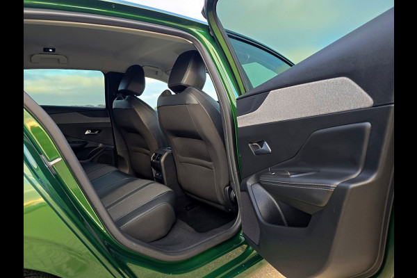 Peugeot 308 1.2 PureTech Allure Pack Business - 130 Pk - Euro 6 - ParkeerCamera - Navi - ACC - Climate Control