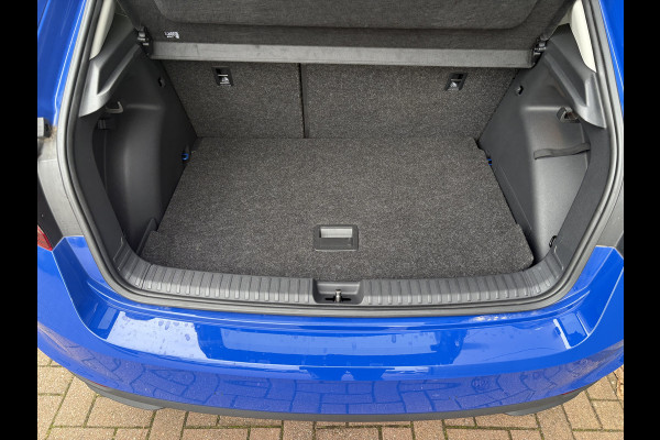 Škoda Fabia 1.0 TSi 95pk Business Edition 5-drs. PANODAK/ADAPT.CRUISE/KEYLESS/CARPLAY/WINTERPACK/PDC