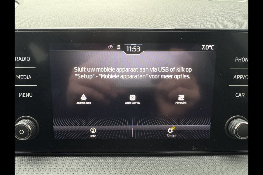 Škoda Fabia 1.0 TSi 95pk Business Edition 5-drs. PANODAK/ADAPT.CRUISE/KEYLESS/CARPLAY/WINTERPACK/PDC