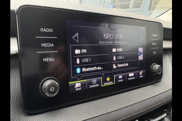 Škoda Fabia 1.0 TSi 95pk Business Edition 5-drs. PANODAK/ADAPT.CRUISE/KEYLESS/CARPLAY/WINTERPACK/PDC