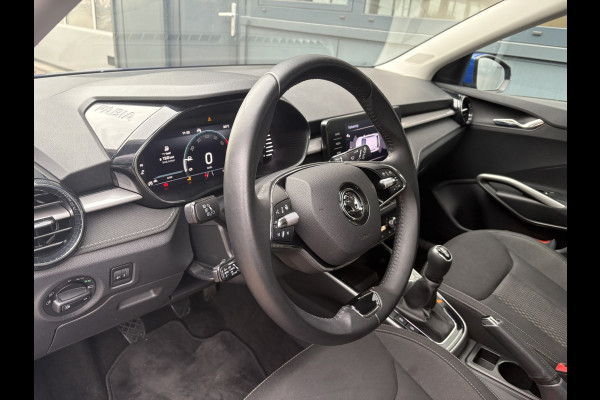 Škoda Fabia 1.0 TSi 95pk Business Edition 5-drs. PANODAK/ADAPT.CRUISE/KEYLESS/CARPLAY/WINTERPACK/PDC