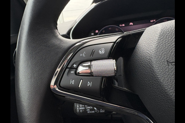 Škoda Fabia 1.0 TSi 95pk Business Edition 5-drs. PANODAK/ADAPT.CRUISE/KEYLESS/CARPLAY/WINTERPACK/PDC