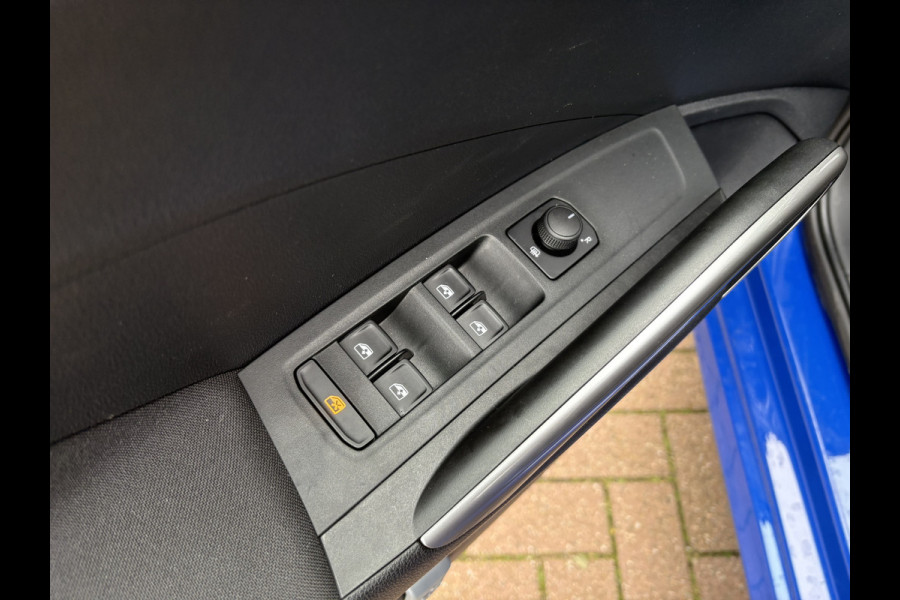 Škoda Fabia 1.0 TSi 95pk Business Edition 5-drs. PANODAK/ADAPT.CRUISE/KEYLESS/CARPLAY/WINTERPACK/PDC