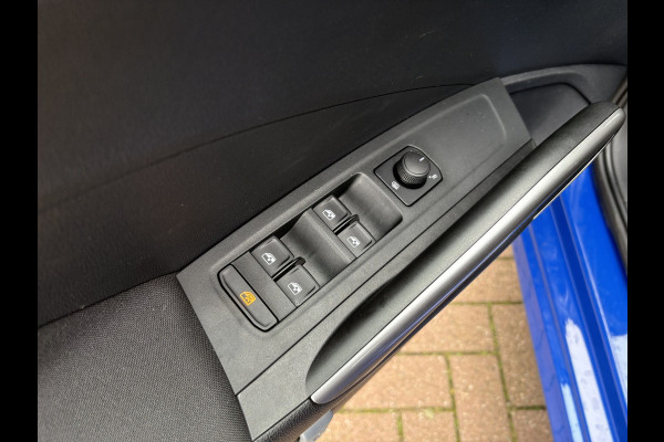 Škoda Fabia 1.0 TSi 95pk Business Edition 5-drs. PANODAK/ADAPT.CRUISE/KEYLESS/CARPLAY/WINTERPACK/PDC