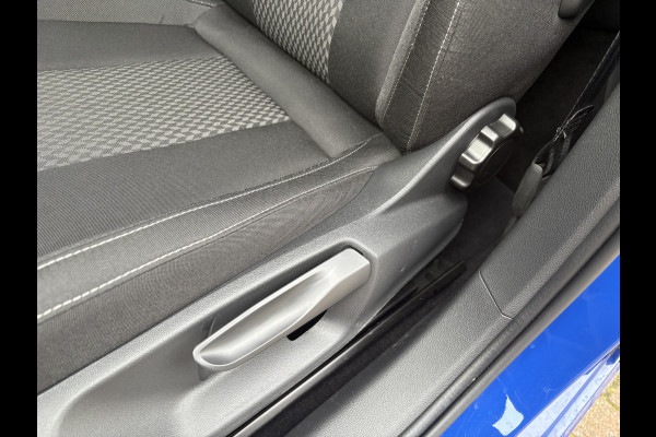 Škoda Fabia 1.0 TSi 95pk Business Edition 5-drs. PANODAK/ADAPT.CRUISE/KEYLESS/CARPLAY/WINTERPACK/PDC