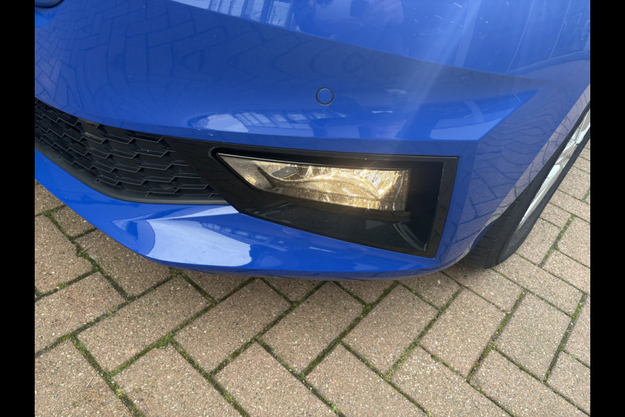 Škoda Fabia 1.0 TSi 95pk Business Edition 5-drs. PANODAK/ADAPT.CRUISE/KEYLESS/CARPLAY/WINTERPACK/PDC