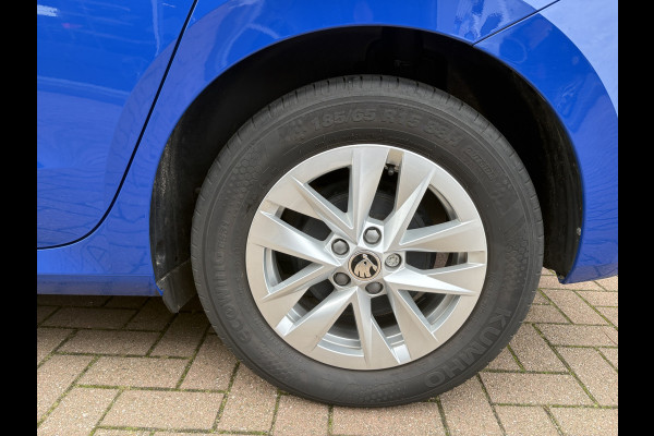 Škoda Fabia 1.0 TSi 95pk Business Edition 5-drs. PANODAK/ADAPT.CRUISE/KEYLESS/CARPLAY/WINTERPACK/PDC