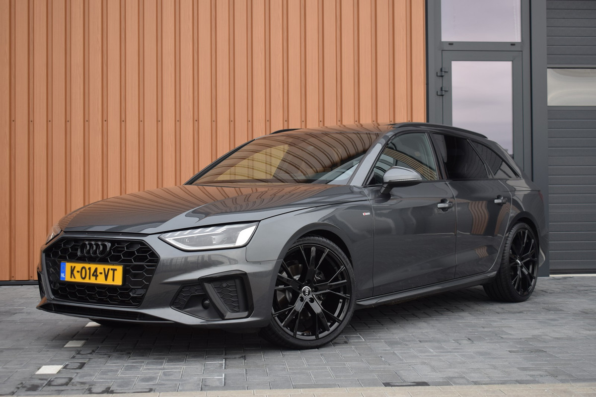 Audi A4 35 TFSI 150pk S-tronic S-line Black Edition | Panoramadak | Virtual | Sfeerverlichting