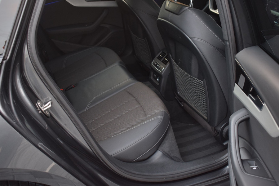 Audi A4 35 TFSI 150pk S-tronic S-line Black Edition | Panoramadak | Virtual | Sfeerverlichting