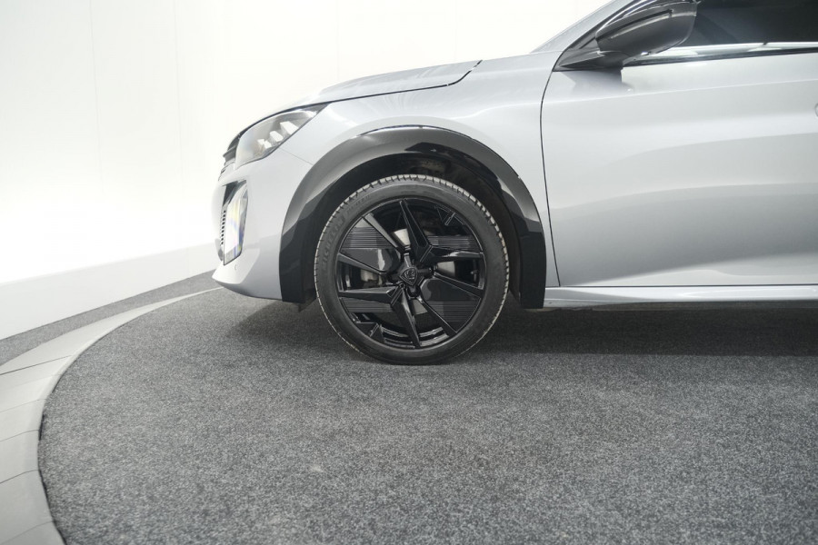 Peugeot 208 PureTech 100 GT Dark Edition | Camera | Navigatie | Apple Carplay | Parkeersensoren