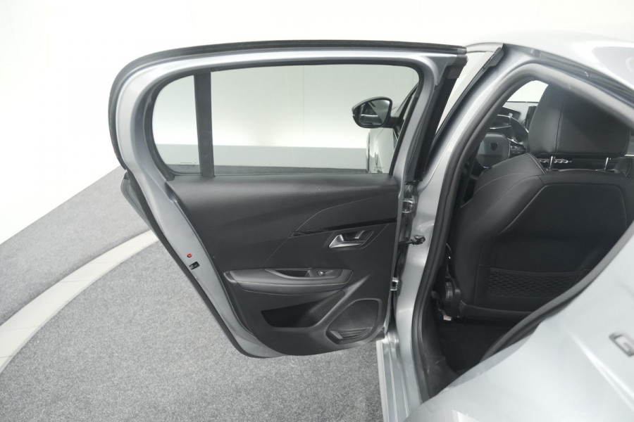 Peugeot 208 PureTech 100 GT Dark Edition | Camera | Navigatie | Apple Carplay | Parkeersensoren