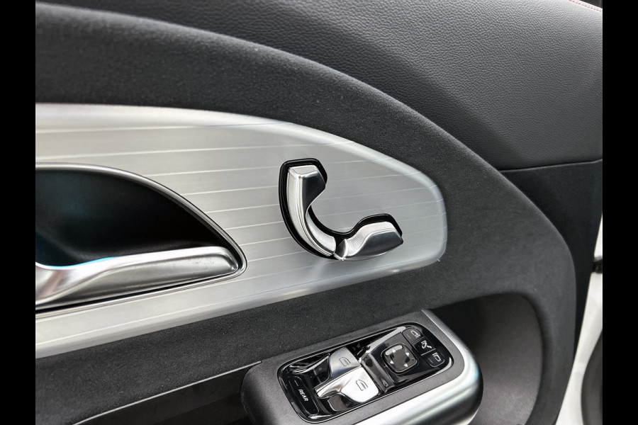 Mercedes-Benz CLA-Klasse 250+ Launch Edition 85 kWh | Trekhaak | Warmtepomp | 19 inch AMG-velgen | Multibeam LED | Panoramadak | Nightpakket | Memorypakket | Smartphone integratiepakket |