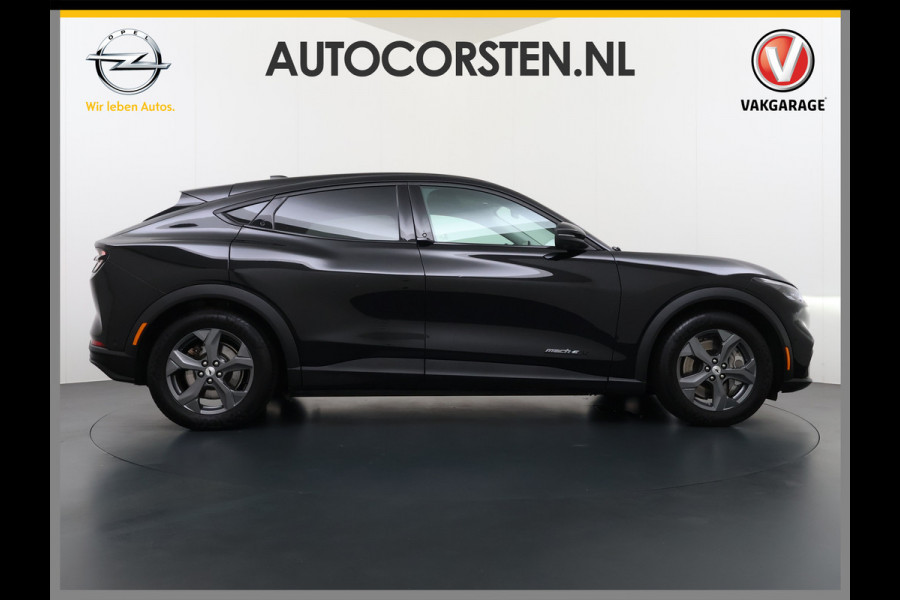 Ford Mustang Mach-E Extended Range RWD 98kWhTechnology Pack Plus Leder Pano-dak Extend B&O®-Hifi Audio 360°Camera Stoel+Stuurverwarming SOH 92.5% Memory Keyless Lane Departure Warning/Lane Keeping Aid Road Edge Detection 1e Eigenaar Origineel Nederlandse Auto Nieuwprijs €60.674,-