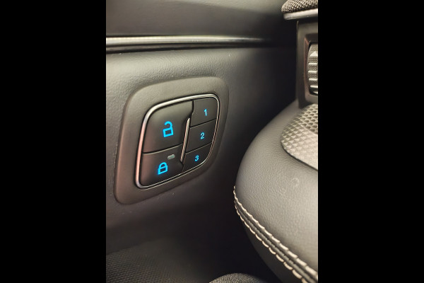 Ford Mustang Mach-E Extended Range RWD 98kWhTechnology Pack Plus Leder Pano-dak Extend B&O®-Hifi Audio 360°Camera Stoel+Stuurverwarming SOH 92.5% Memory Keyless Lane Departure Warning/Lane Keeping Aid Road Edge Detection 1e Eigenaar Origineel Nederlandse Auto Nieuwprijs €60.674,-